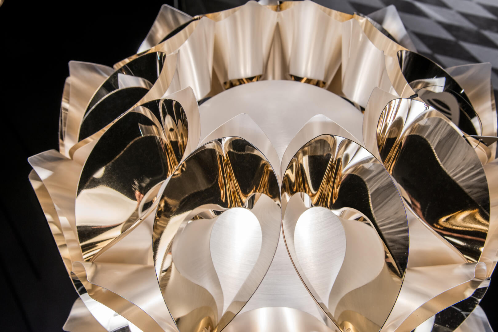 Flora_Gold_detail_2