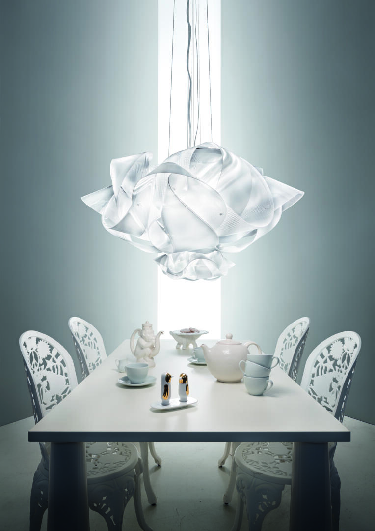 Slamp Fabula Suspension Pendelleuchte über Esstisch