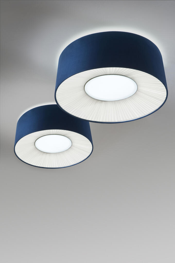 Axolight_VELVET_ceiling_70_blue_STILL
