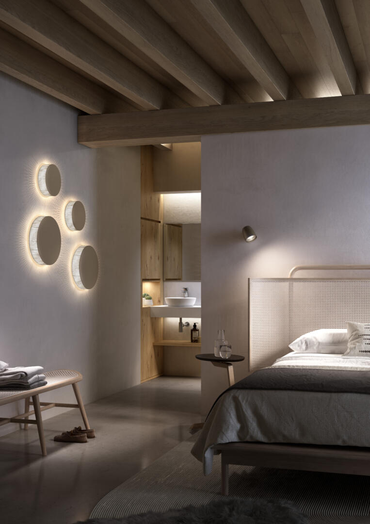 Bover Helios Wandleuchte im Schlafzimmer Wanddekoration