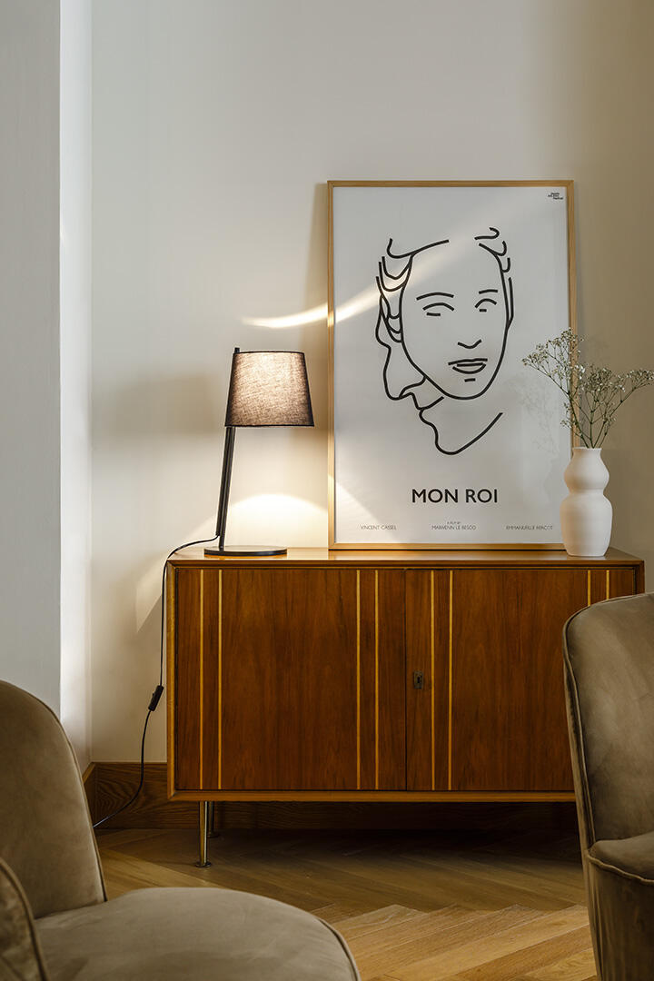 LEDS-C4 Clip Table Tischleuchte Beleuchtung im Wohnzimmer