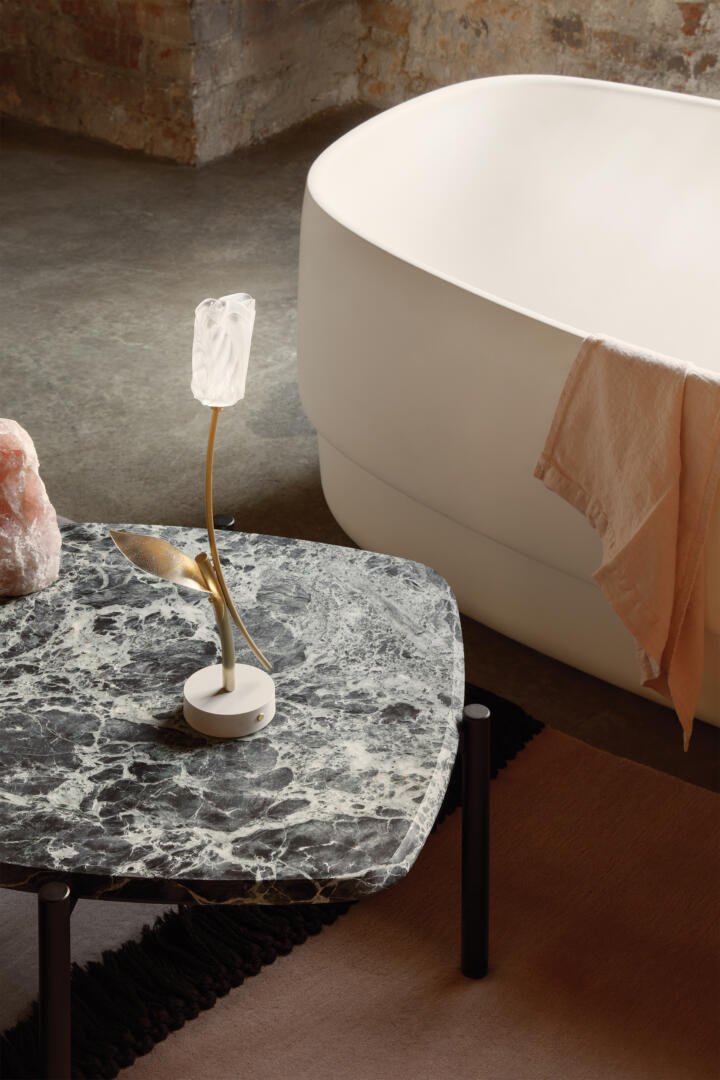 Slamp Tulip Battery Akku Leuchte Badezimmer Dekoration